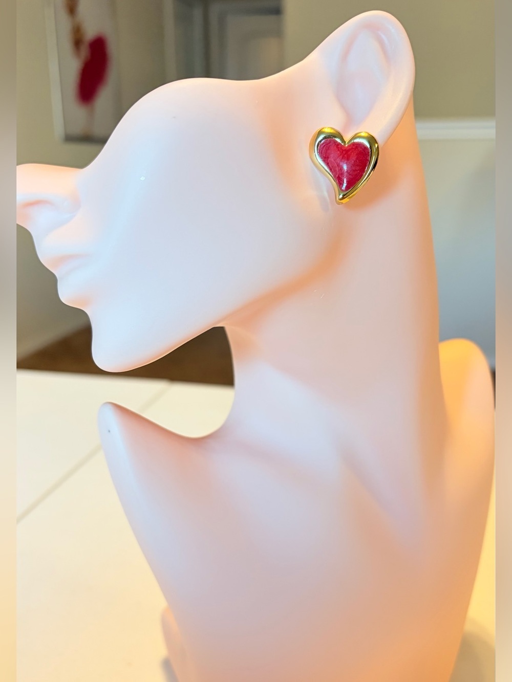 Gold Middle Heart Stud Earrings.